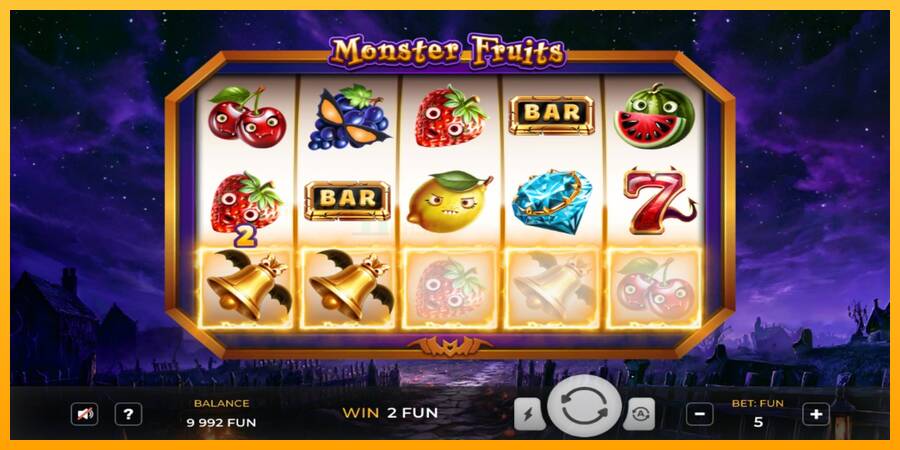 Monster Fruits игрална машина за пари, снимка 2